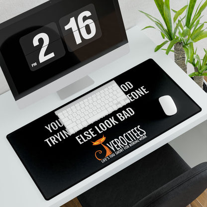 LOOKING GOOD ACTUALITEES DESK MAT