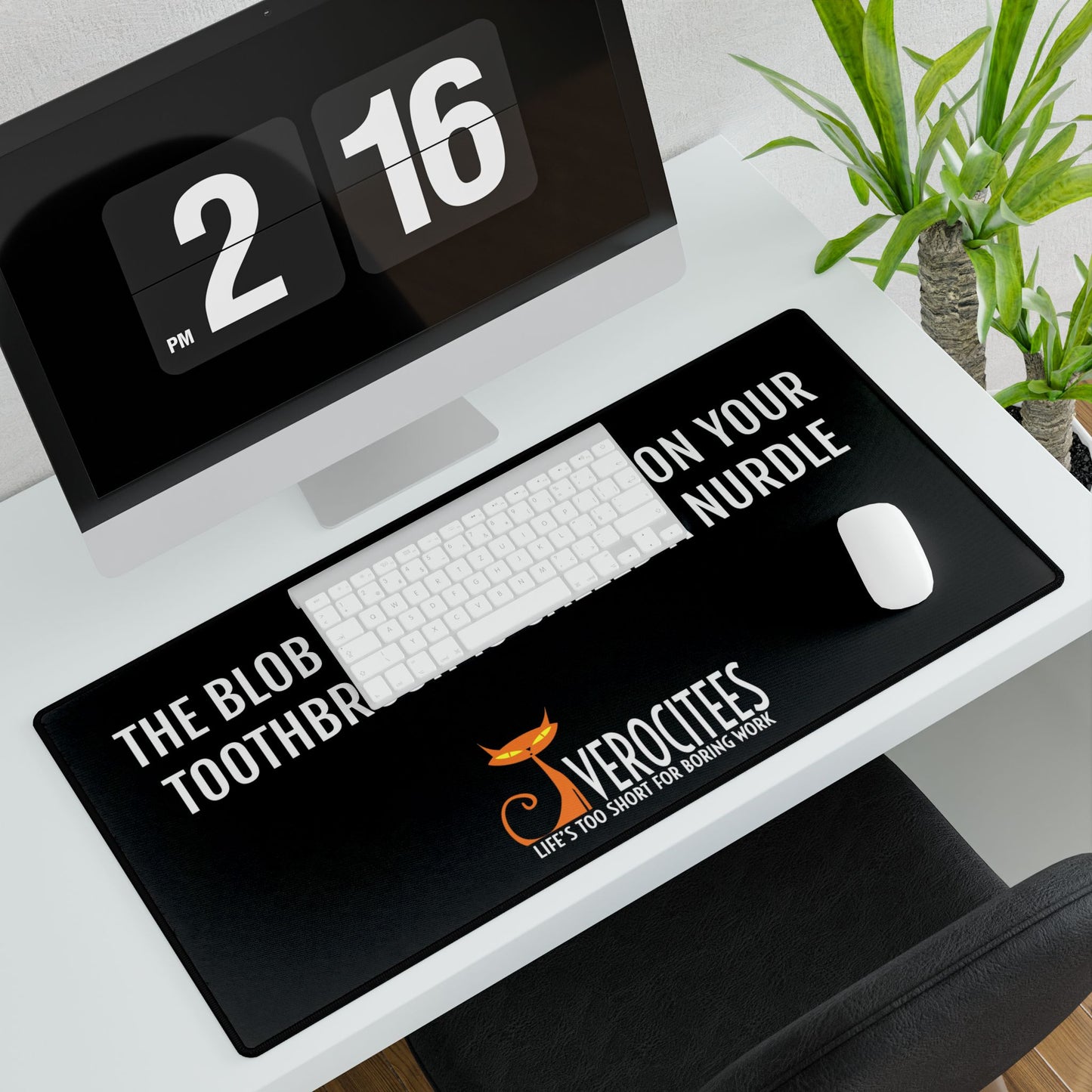TOOTHBRUSH BLOB SMARTEES DESK MAT