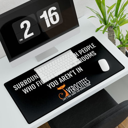 ROOMY FIGHTER ACTUALITEES DESK MAT